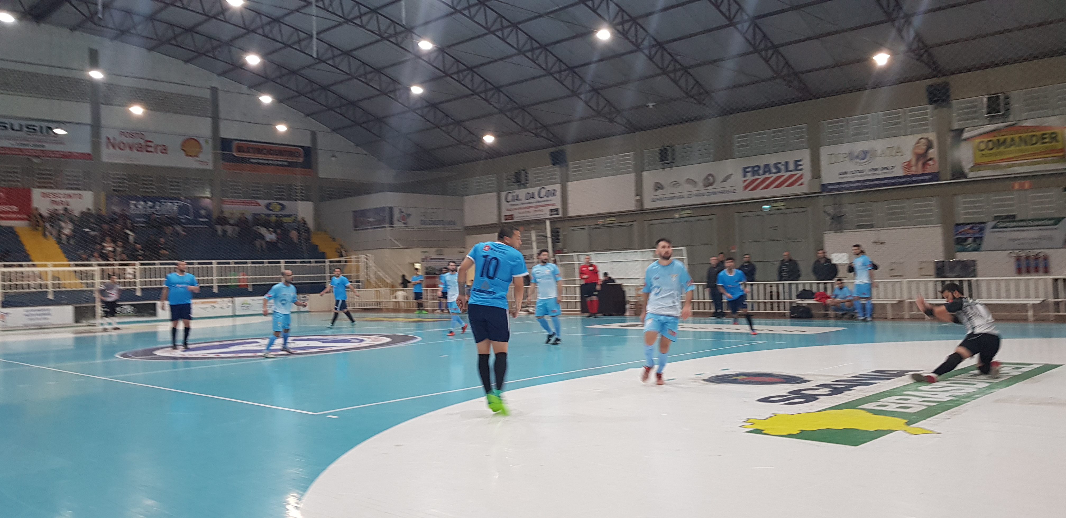 Torneio CIC de Futsal terá primeiros jogos femininos na segunda