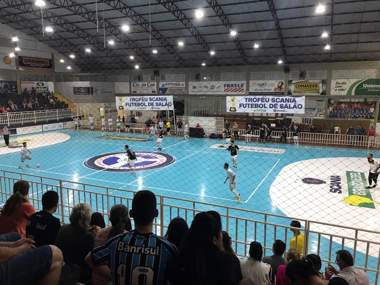 Torneio CIC de Futsal terá primeiros jogos femininos na segunda