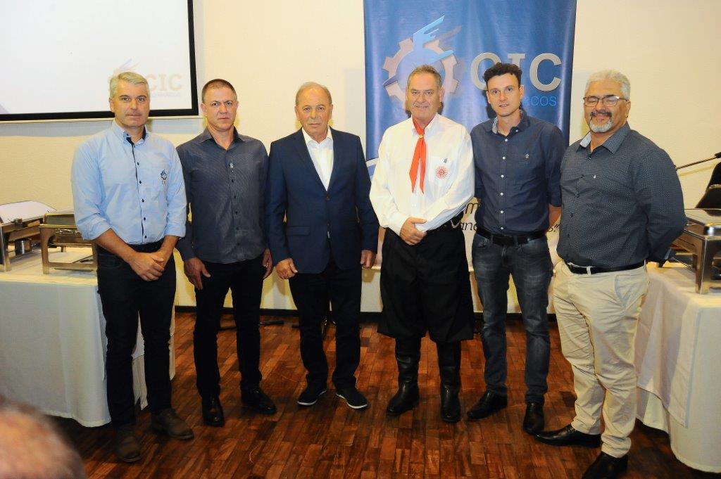 Alceu Trevisan à frente do Conselho Deliberativo (Foto: Studio Imagem)