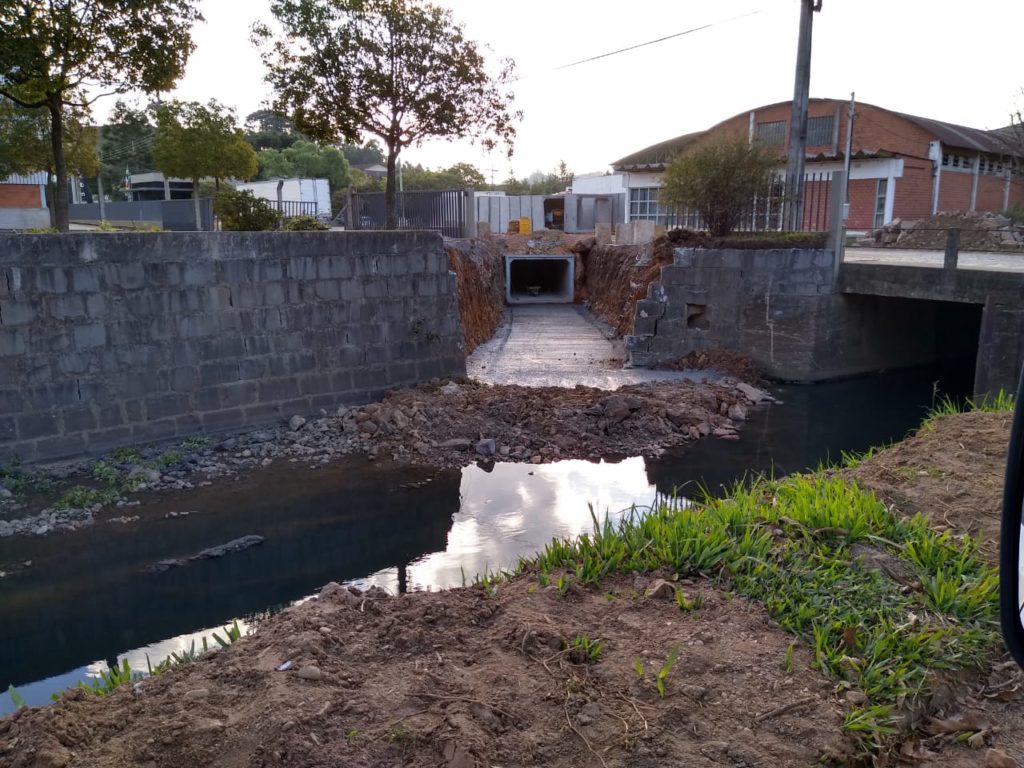 Obra de macrodrenagem foi retomada no dia 25 de abril