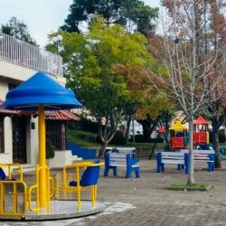 Prefeitura conclui revitalização do parque infantil na praça central (foto: divulgação prefeitura de São Marcos)